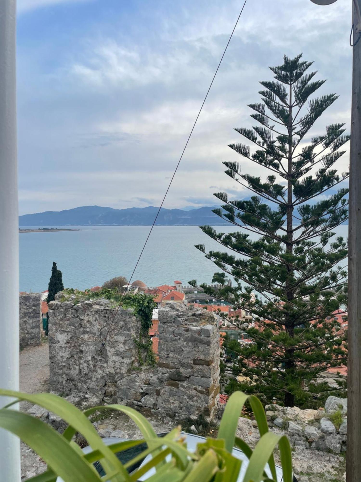 Sideroporta Castle Nafpaktos Vendégház Kültér fotó