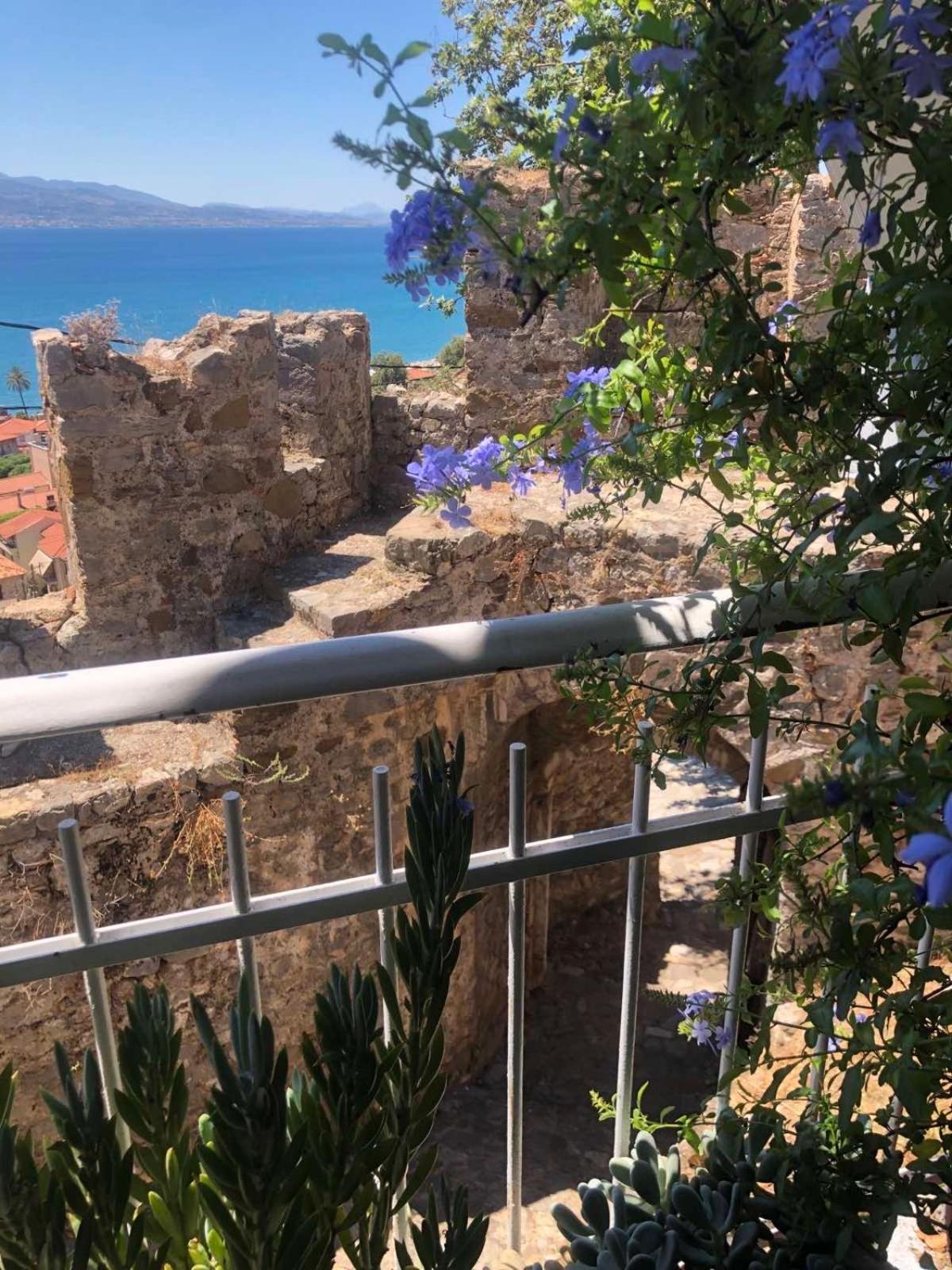 Sideroporta Castle Nafpaktos Vendégház Kültér fotó